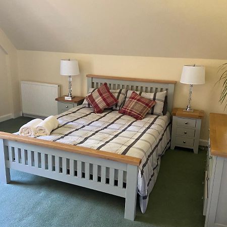 Auchendinny Fabulous 2 Bedroom House Just Outside Edinburgh מראה חיצוני תמונה